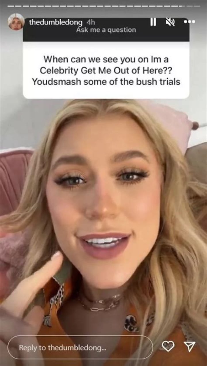 'Don't let your imagination run too wild' - Ebanie Bridges teases fans after posing with OnlyFans star Elle Brooke