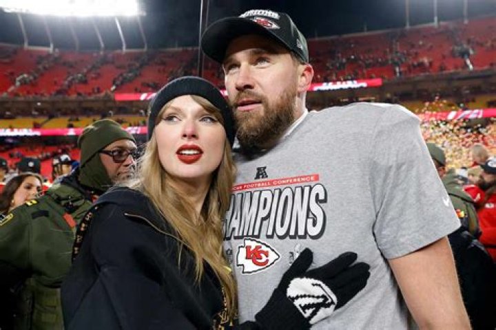 'Taylor Swift and Travis Kelce breakup' rumor stems from NFL star's 'nervous laugh'