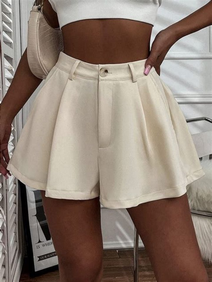10 Shorts That Look Like Skirts