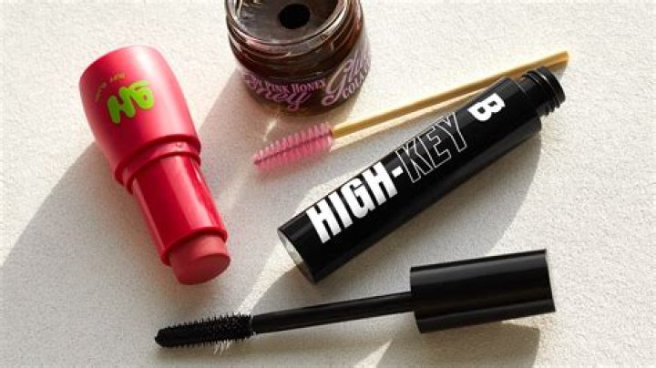 11 Makeup Products We Used To Buy To Eat In The '90s & Early '00s — PHOTOS