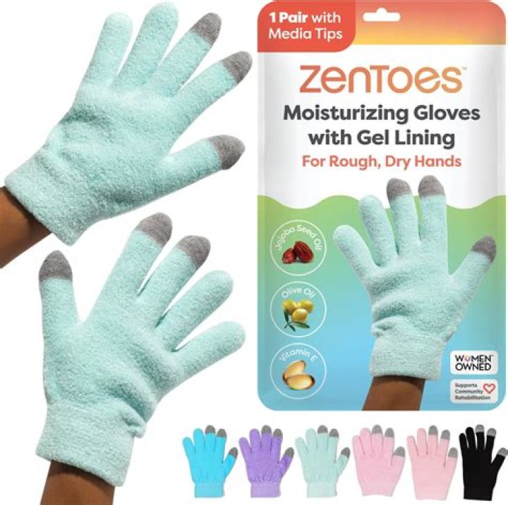 12 Best Moisturizing Gloves for Soft, Smooth, And Supple Hands