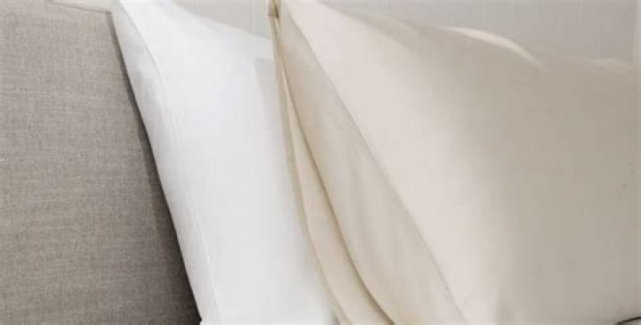 12 Best Pillowcases for Acne-prone Skin That Induce Quality Sleep