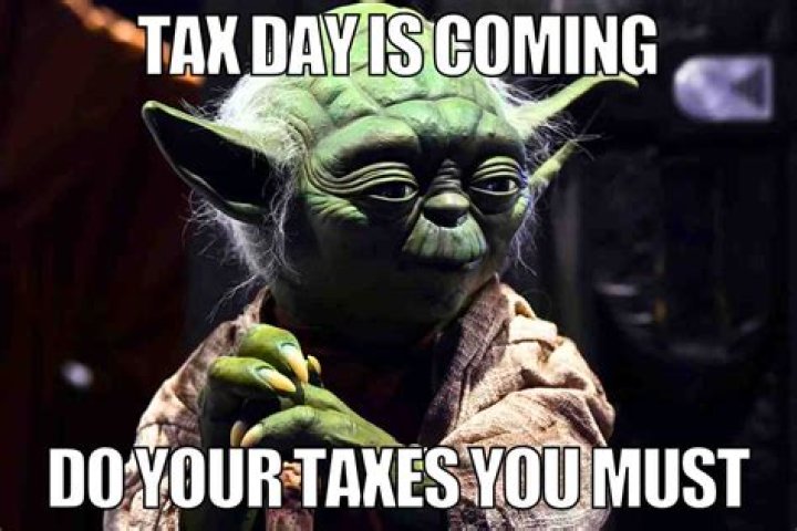 12 Tax Day Memes & Tweets To Share As The Day Draws Near
