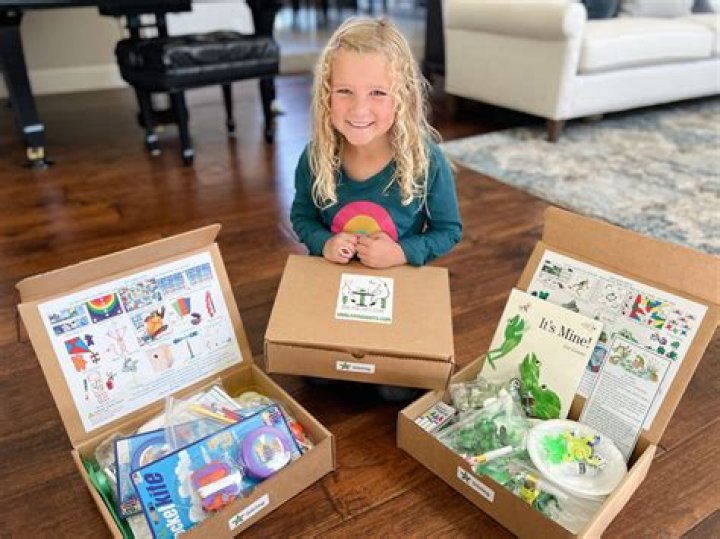 13 Best Subscription Boxes for Kids of All Ages