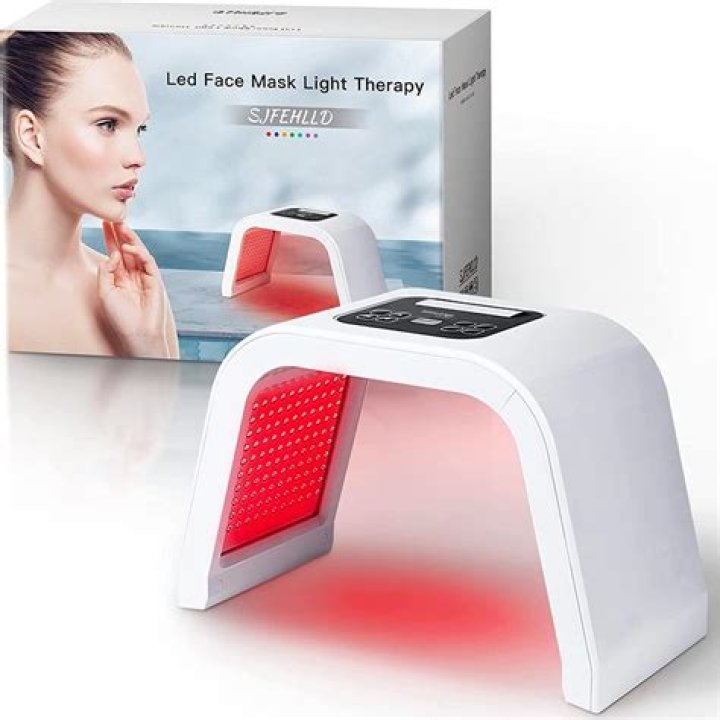 15 Best Red Light Therapy Devices to Boost Your Skin Health