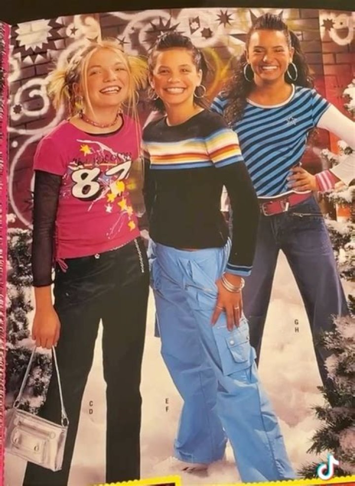 15 Reasons Limited Too Was Every 2000s Girl's Happy Place