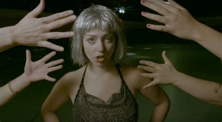 16 Unique Love Songs That Understand The Great Complexities Of The Heart