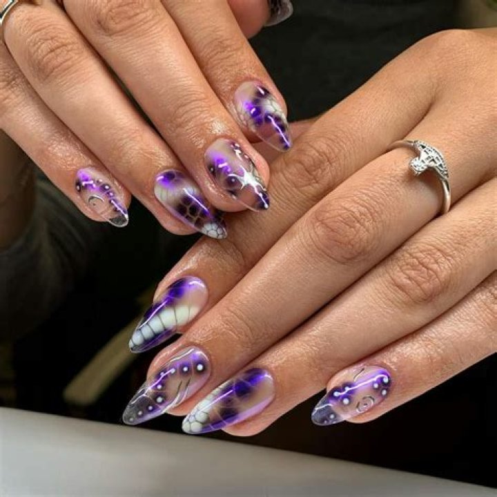 17 Bold Sagittarius Season 2023 Nail Art Design Ideas