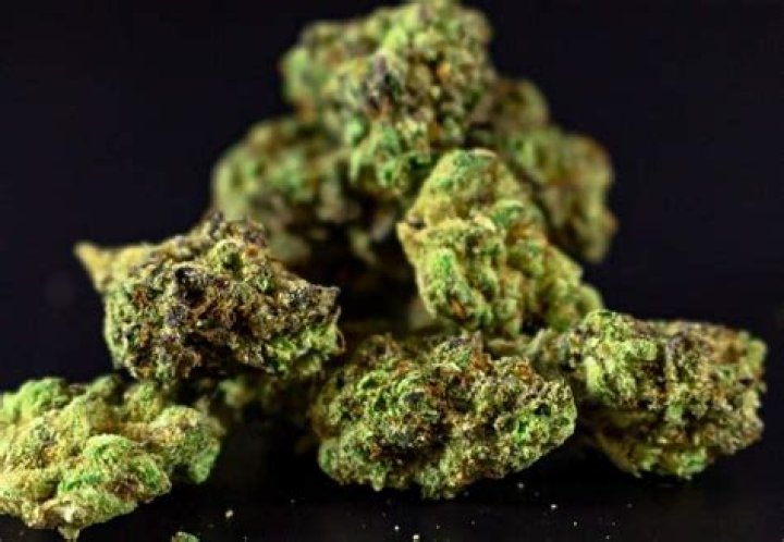 2 Chainz Reacts Over Price of 'Veganic' Marijuana - Watch