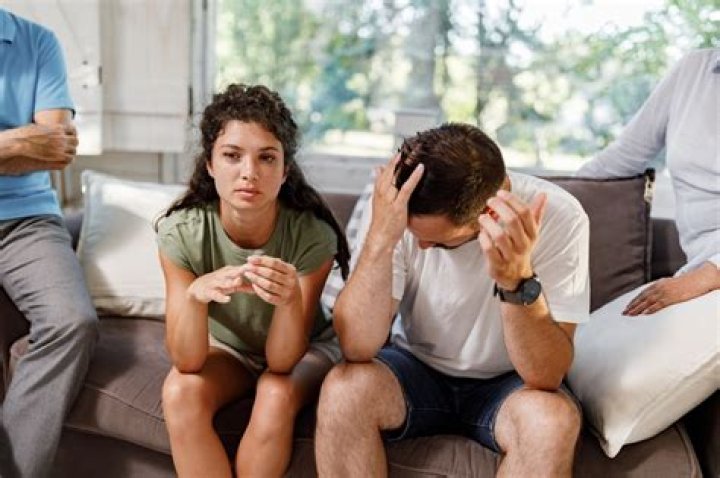 34 Questions To Ask Yourself When Deciding To Stay Together Or Break Up With A Partner