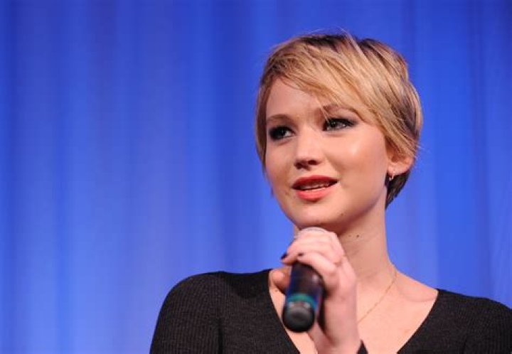 4 Times Jennifer Lawrence Showed Us That, Yes, She Actually Can Sing — VIDEOS