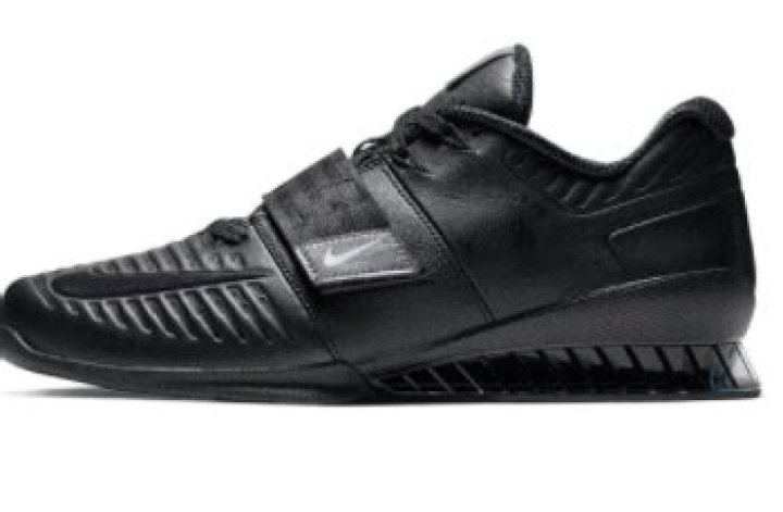 5 Nike Deadlift Shoes To Hit Gym