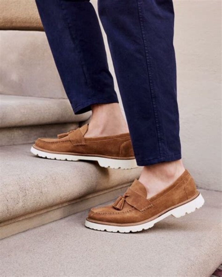 6 Best Tassel Loafers For Men – Get Standout Style In 2024