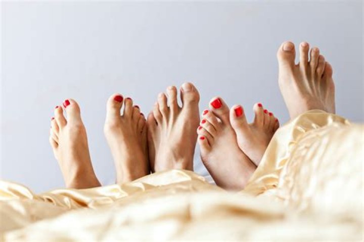 7 Best FFM Threesome Sex Positions, Because 3 Is A Hot Crowd