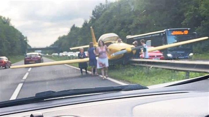 A40 chaos: Plane makes emergency landing in middle of busy A-road during rush hour