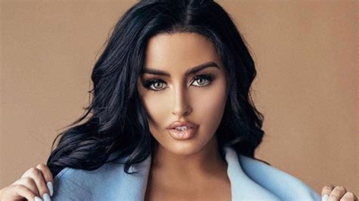 Abigail Ratchford Bio, Age, Height, Net Worth, Modeling Career