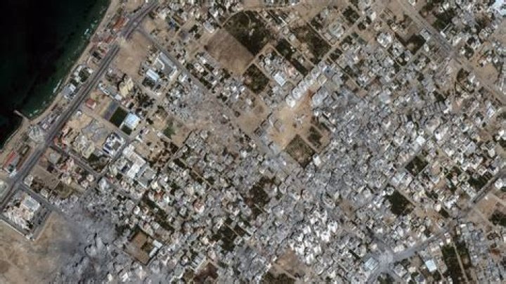 Aerial Photo Maps Out Alexandria