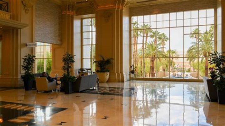Airbnb vs. Hotel: Why Hotel Rooms Are Better Than Airbnbs