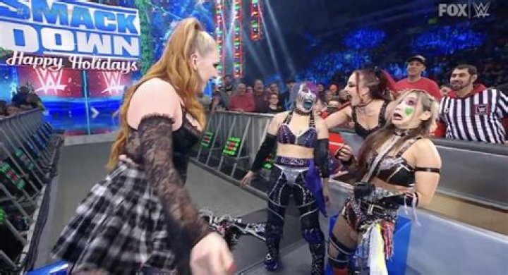 Alba Fyre and Isla Dawn Return on WWE SmackDown