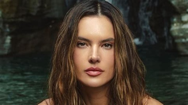Alessandra Ambrosio (Model) Wiki, Biography, Age, Boyfriend, Family, Facts and More