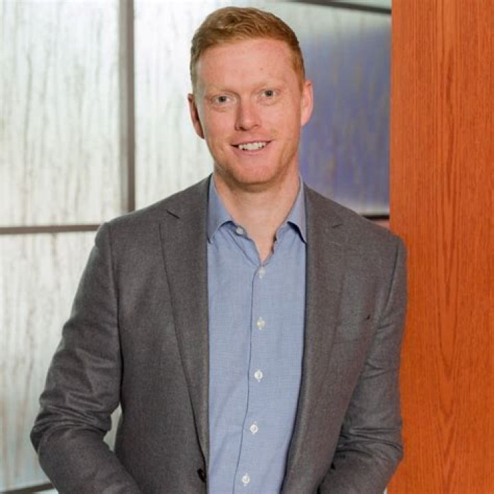 
Alistair Macdonald
Net Worth
