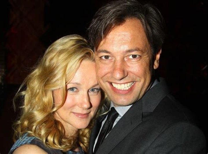 All About Marc Schauer Age, Wife Laura Linney, Kids, Career, Net Worth & Other Details