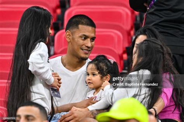 Alphonse Areola Footballer, Height, FIFA, Wife, Family