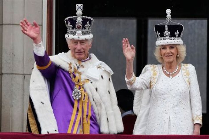 Americans left the British crown behind centuries ago. Why are they still so fascinated by royalty?