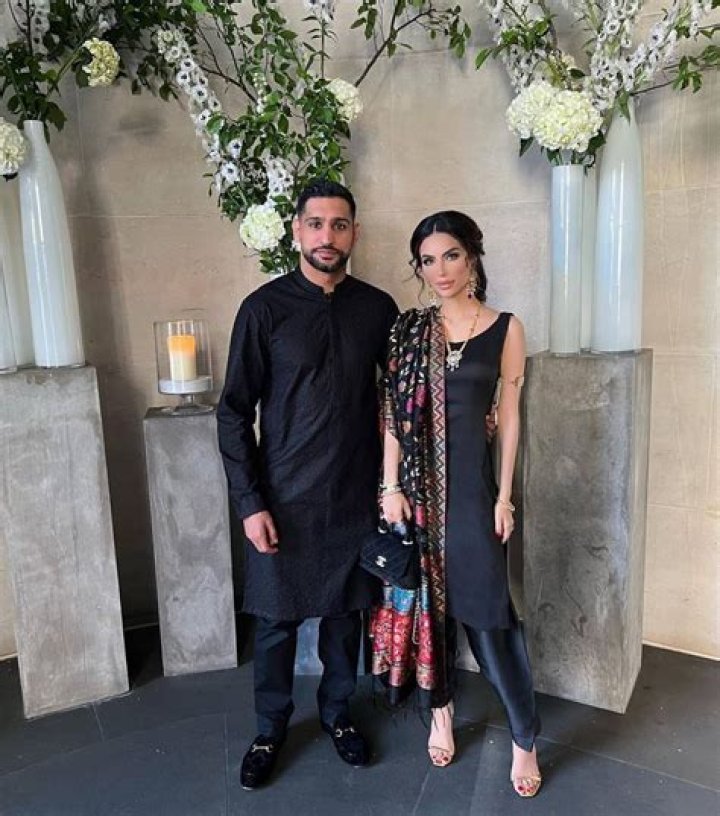 Amir Khan's wife Faryal Makhdoom looks completely unrecognisable in photos from the early days of the pair's relationship
