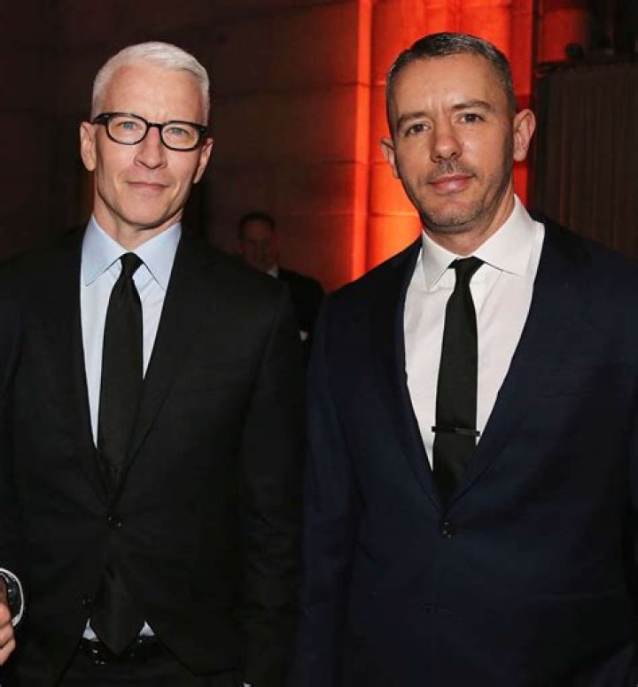 Anderson Cooper Partner, Iza no vadiny? (Benjamin Maisani)