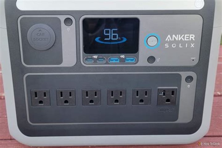 Anker SOLIX C1000 Power Station Review: Fast and Portable 