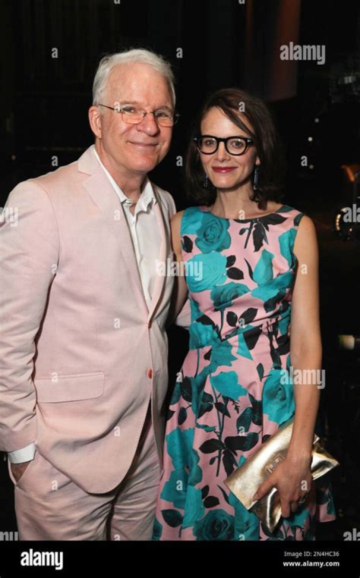 Anne Stringfield (Steve Martin’s wife) Bio, Wiki, Age, Height, Parents, Husband, Daughter, Wedding and Net Worth