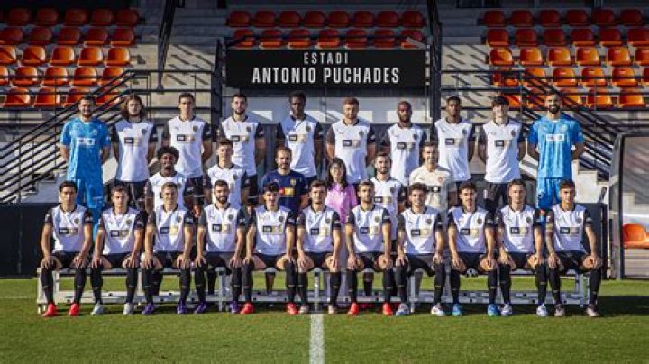 Antonio Valencia - Squad number history