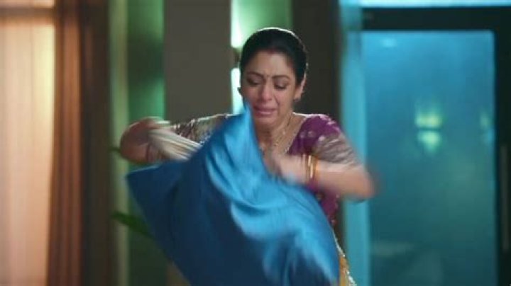 Anupamaa Written Update, Feb 12: Anuj loses calm after Anupama avoids discussion with him