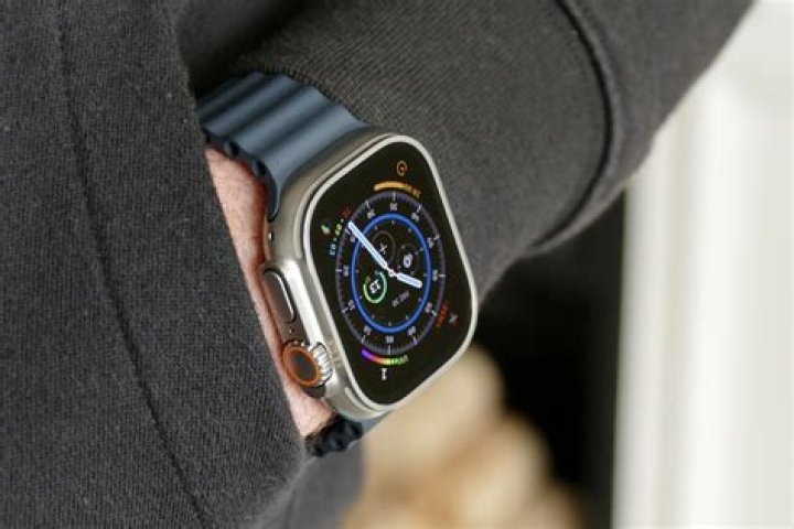 Apple fitness guru reveals the Apple Watch 'healthy hacks' everyone should try this Christmas
