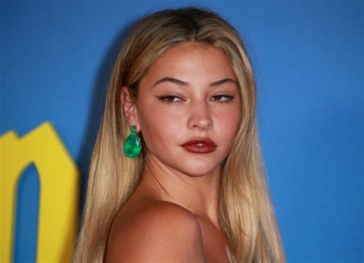 Are Madelyn Cline’s Plastic Surgery Rumors True? Let’s Explore