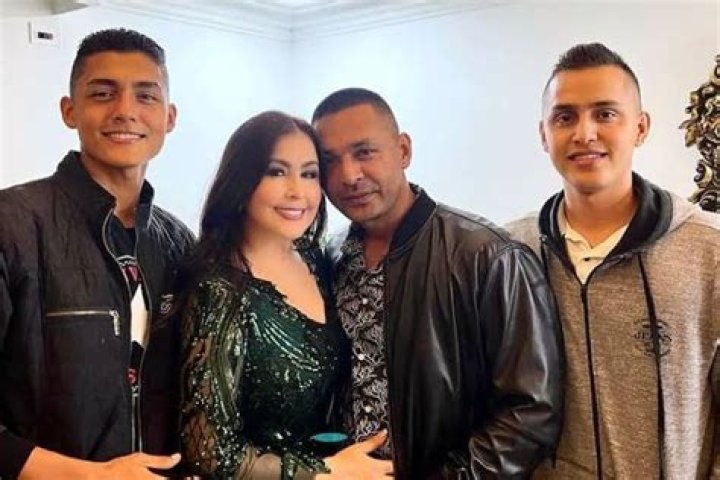Arelys Henao (Singer) Wiki, Biography, Family, Facts, Boyfriend, and many more