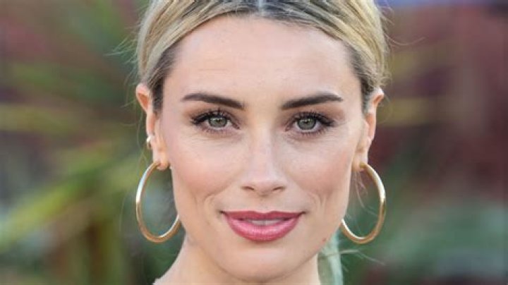 Arielle Vandenberg responds to losing job as Love Island USA host
