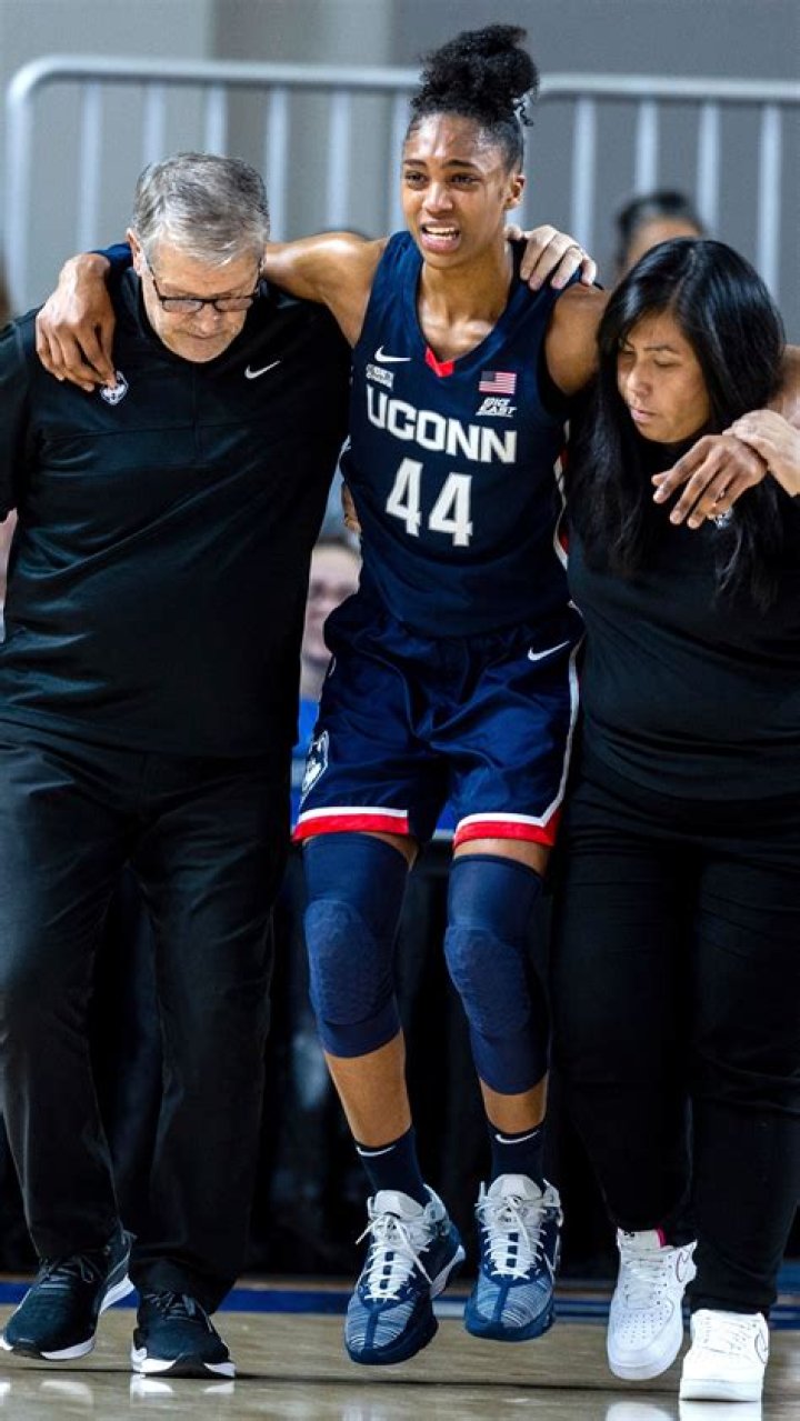 Aubrey Griffin’s knee injury confirmed as an ACL tear that will end the UConn forward’s season
