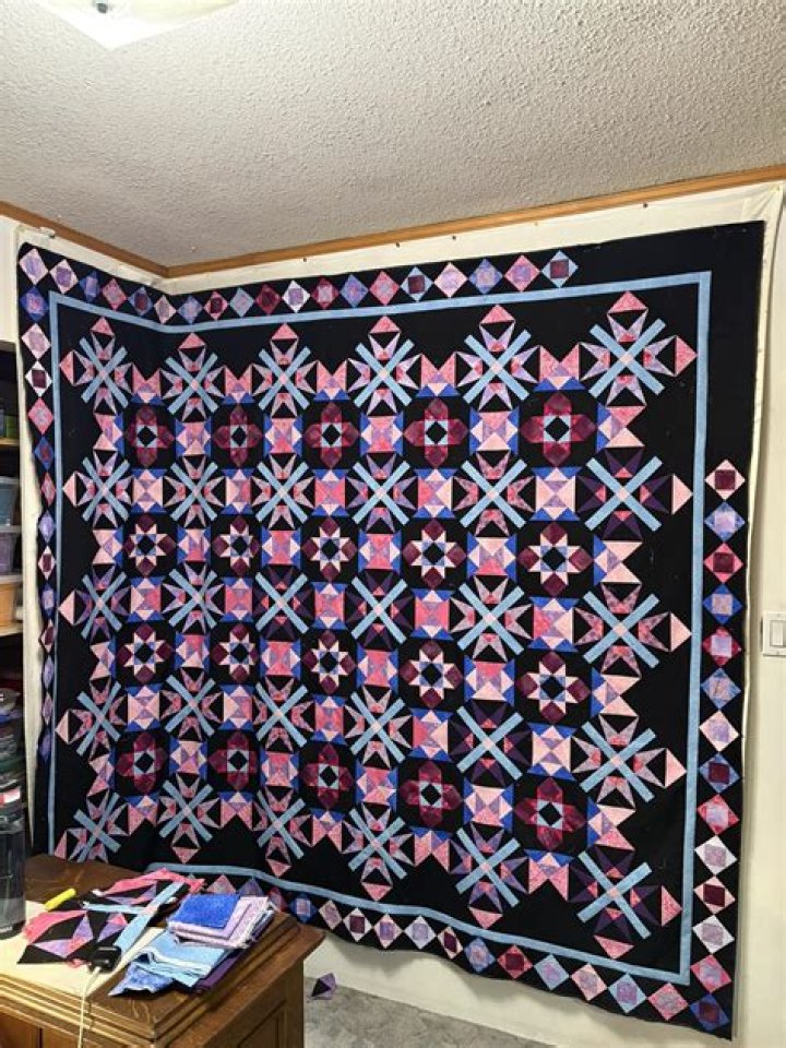 Auction of Iowa woman’s quilt raises money for Salvation Army
