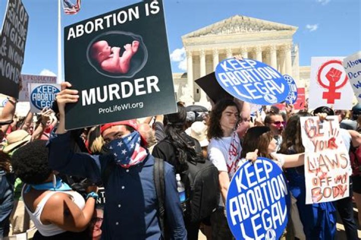 Austin woman trying for baby says Texas abortion law nearly caused her death