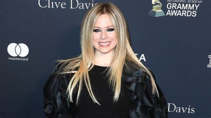 Avril Lavigne: How much is the music superstar and fashion designer actually worth in 2021?