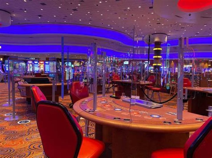 Bally’s Quad Cities casino slot machines to be available 24/7