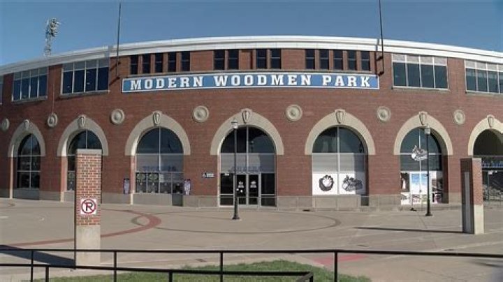 Baseball returns to Modern Woodmen Park