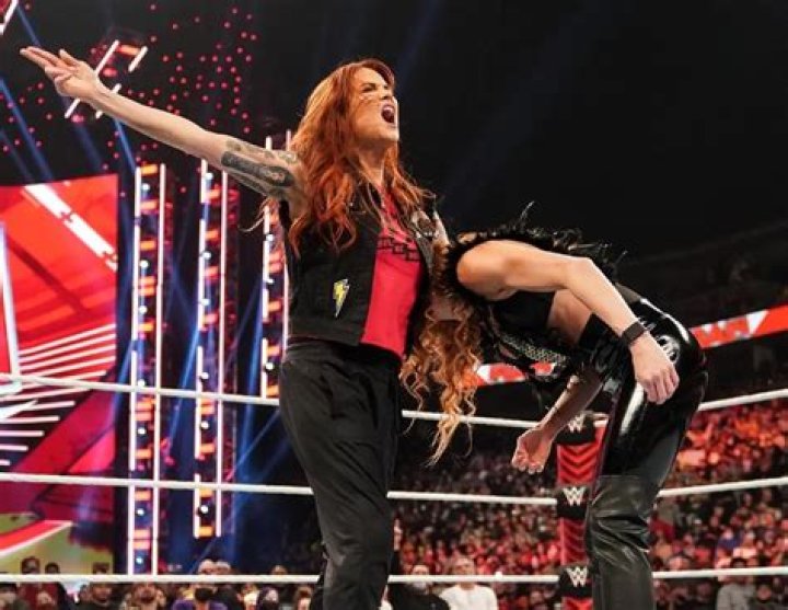 Becky Lynch WWE Comeback With Lita, Know Career, Bio, Childhood And Family Details