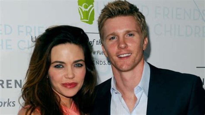 Behind Amelia Heinle And 2nd Husband Thad Luckinbill’s Split