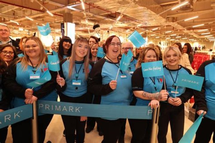Belfast Primark - More than 1,000 shoppers queue from early hours as new Primark store opens in Ulster