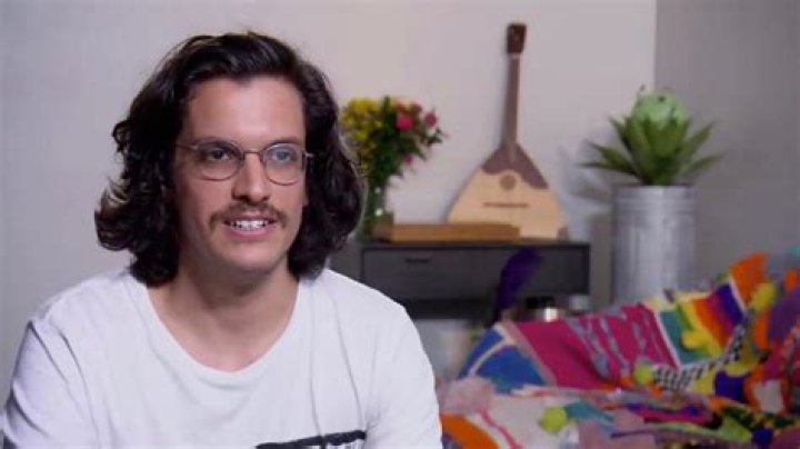 Bennett Kirschner maintains silence as MAFS fans grill him about rumored split from Amelia Fatsi