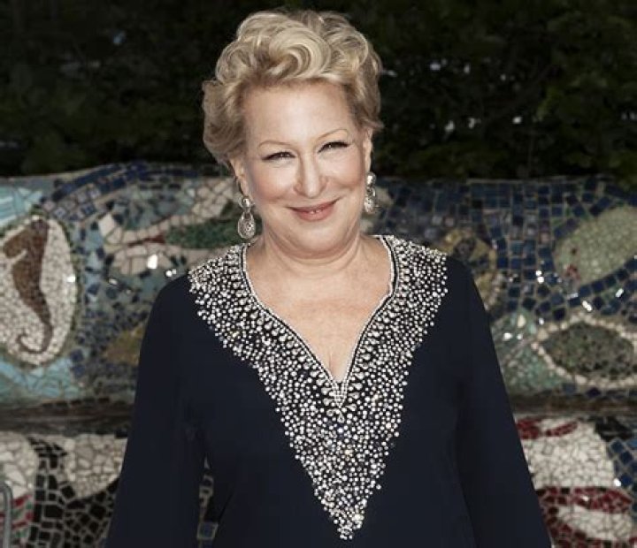 Bette Midler Net Worth