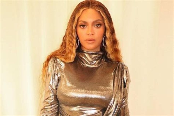 Beyonce shows off her peachy bum in sexy photoshoot to promote her shoe line – The Sun